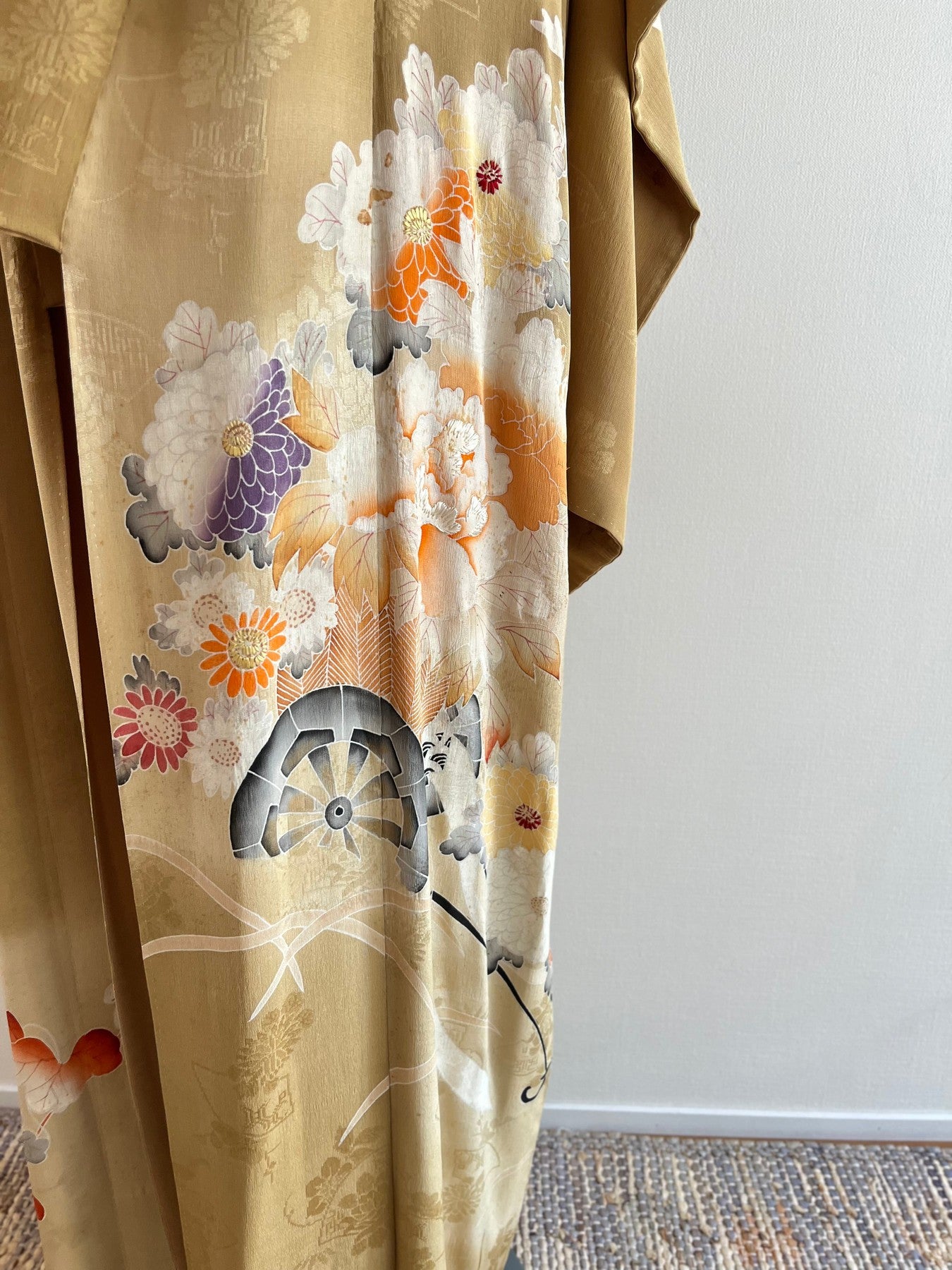 Beige Flower Car Kimono