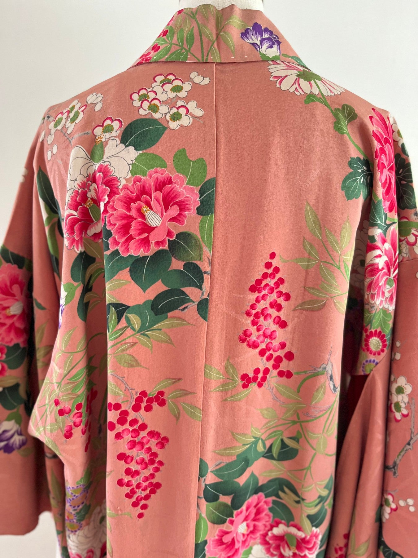 Pink Floral Leave Kimono