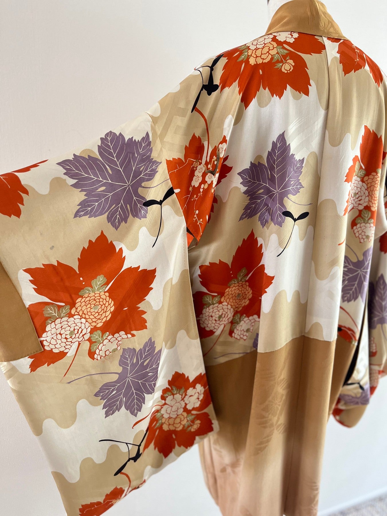 Beige Chrysanthemum Haori