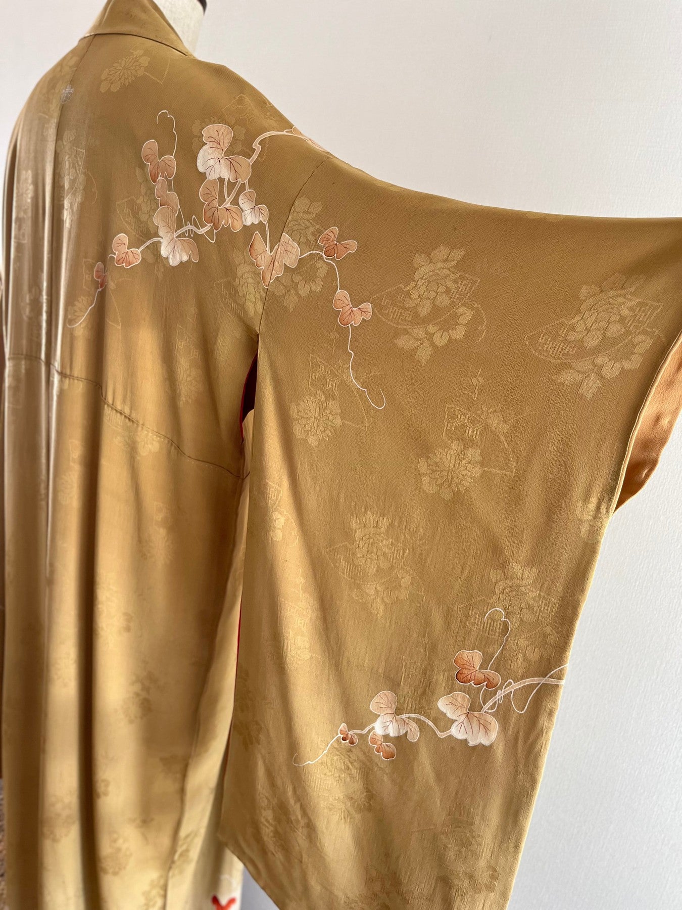 Beige Flower Car Kimono