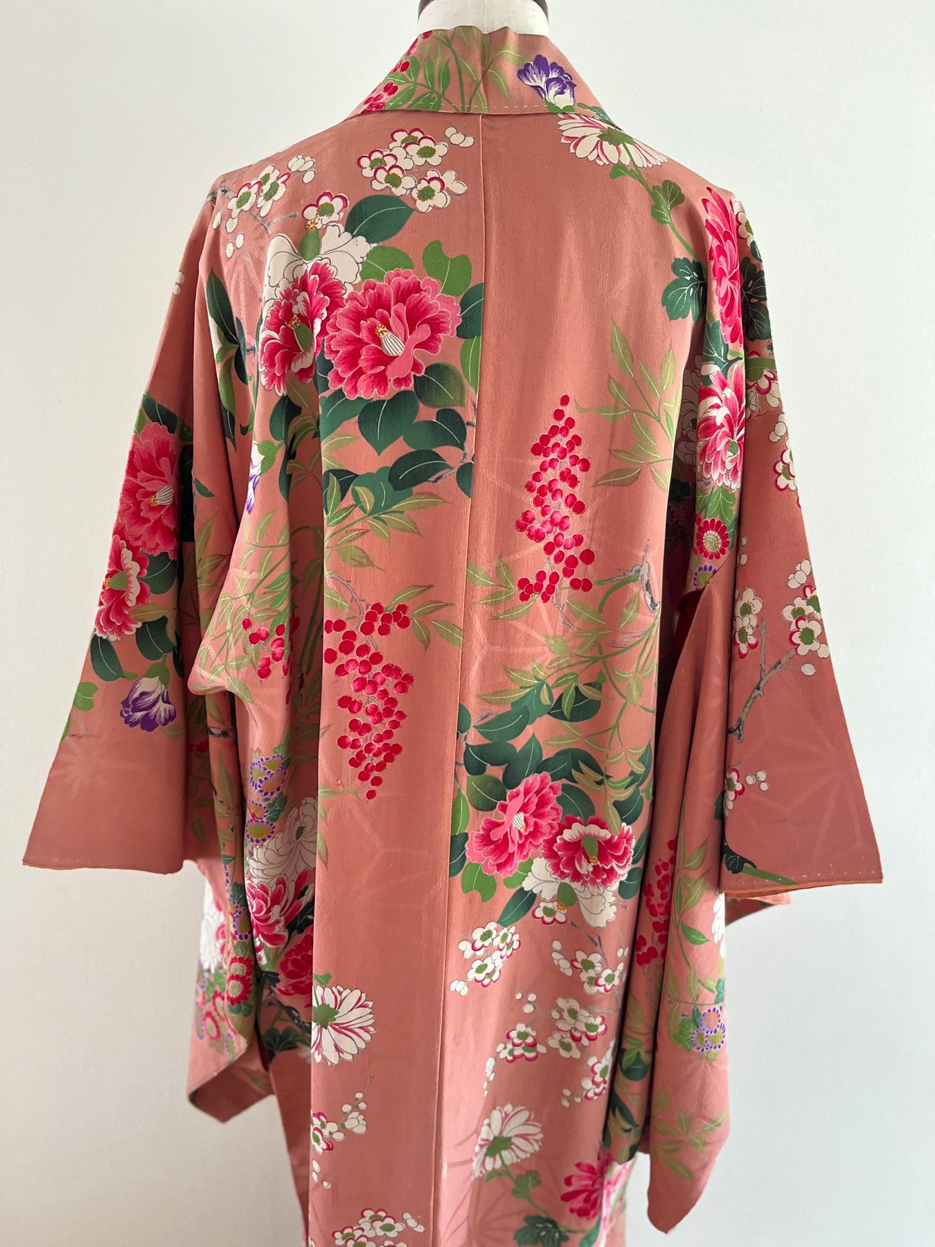 Pink Floral Leave Kimono