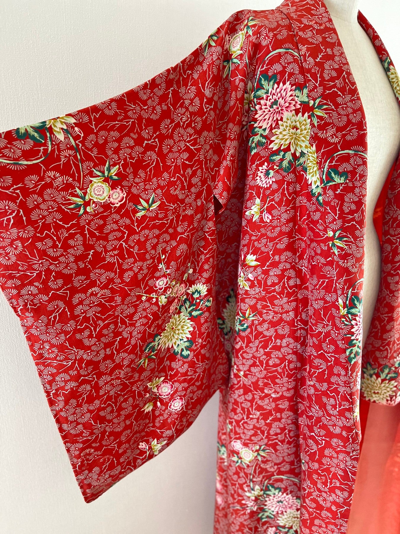 Red Chrysanthemum&Plum Blossom Kimono