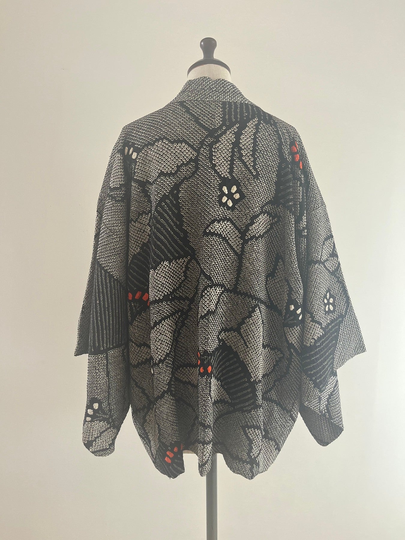 Black Abstract Plant Shibori Haori