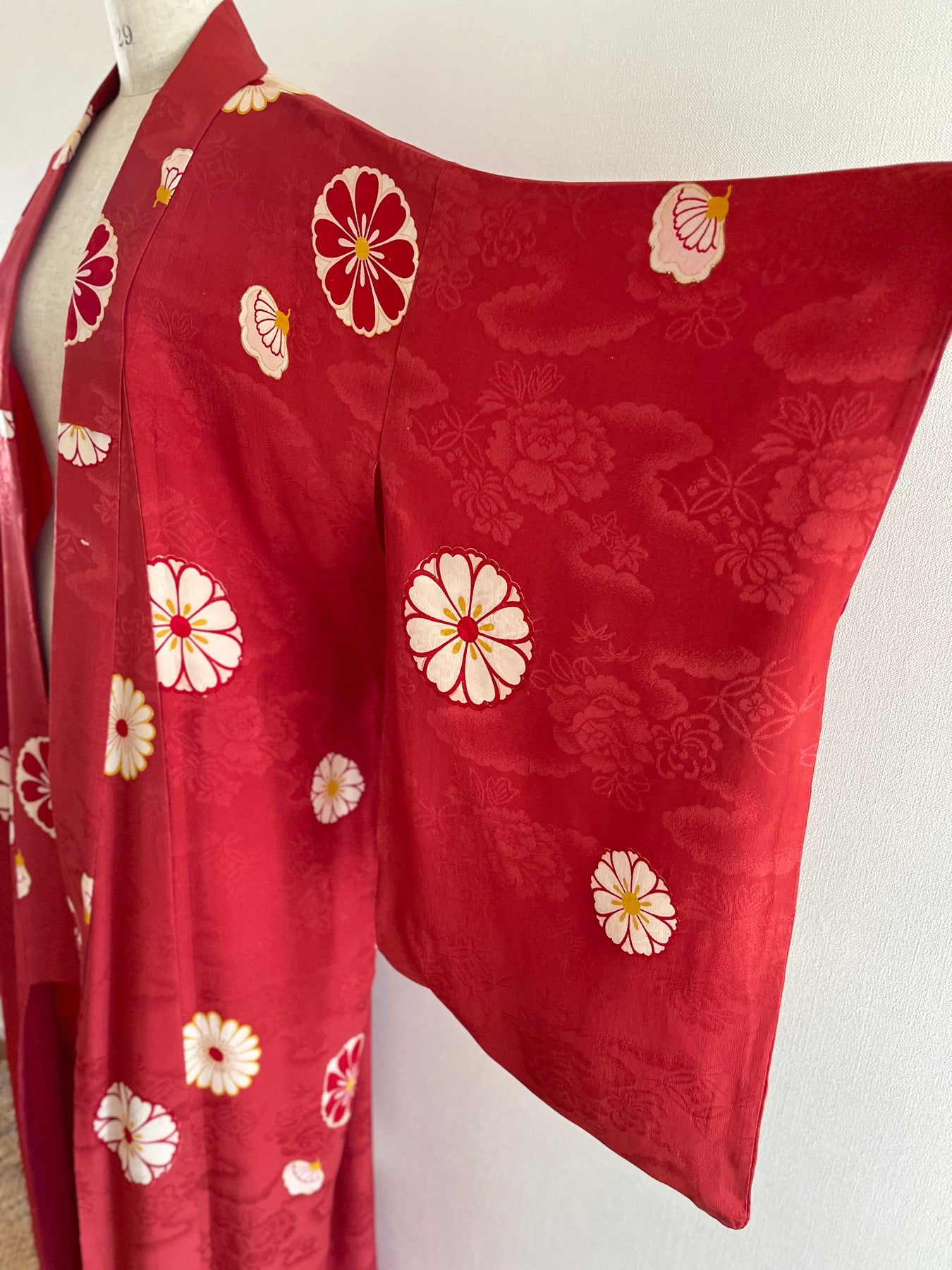 Pink Pop Chrysanthemum Kimono