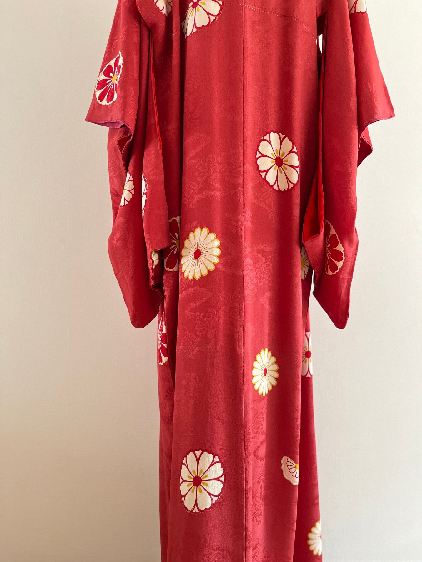 Pink Pop Chrysanthemum Kimono