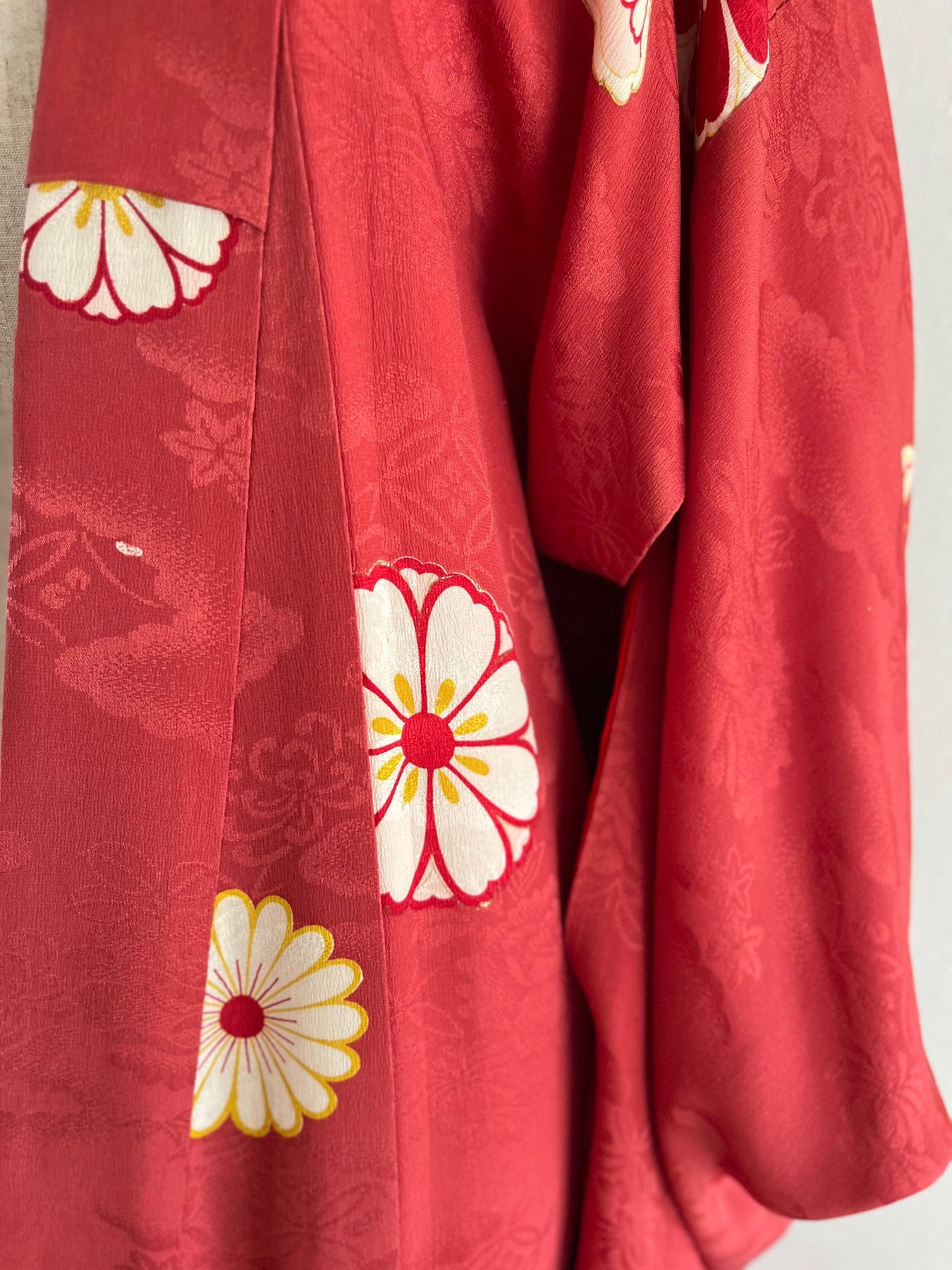 Pink Pop Chrysanthemum Kimono