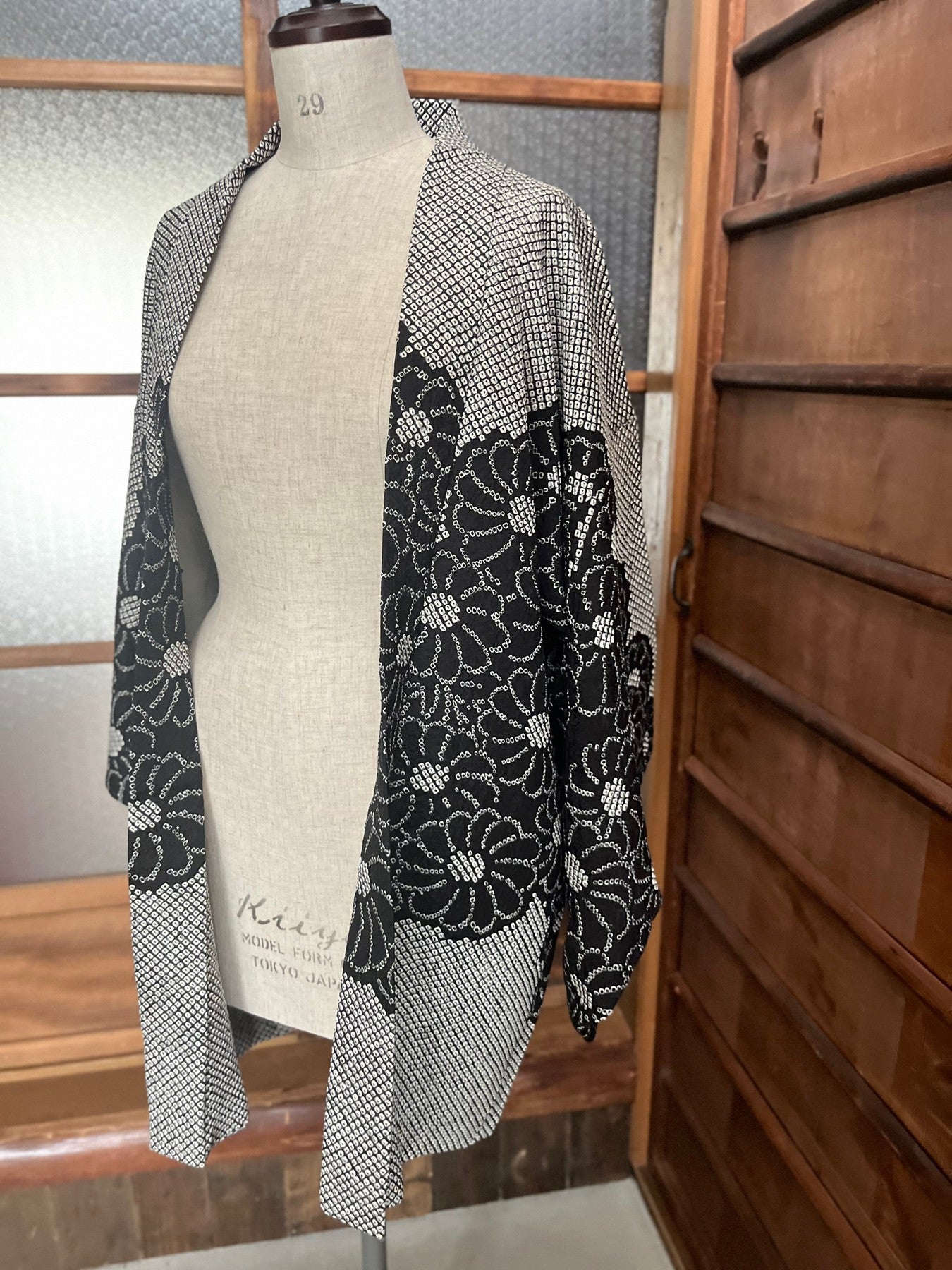 Black Chrysanthemum Haori